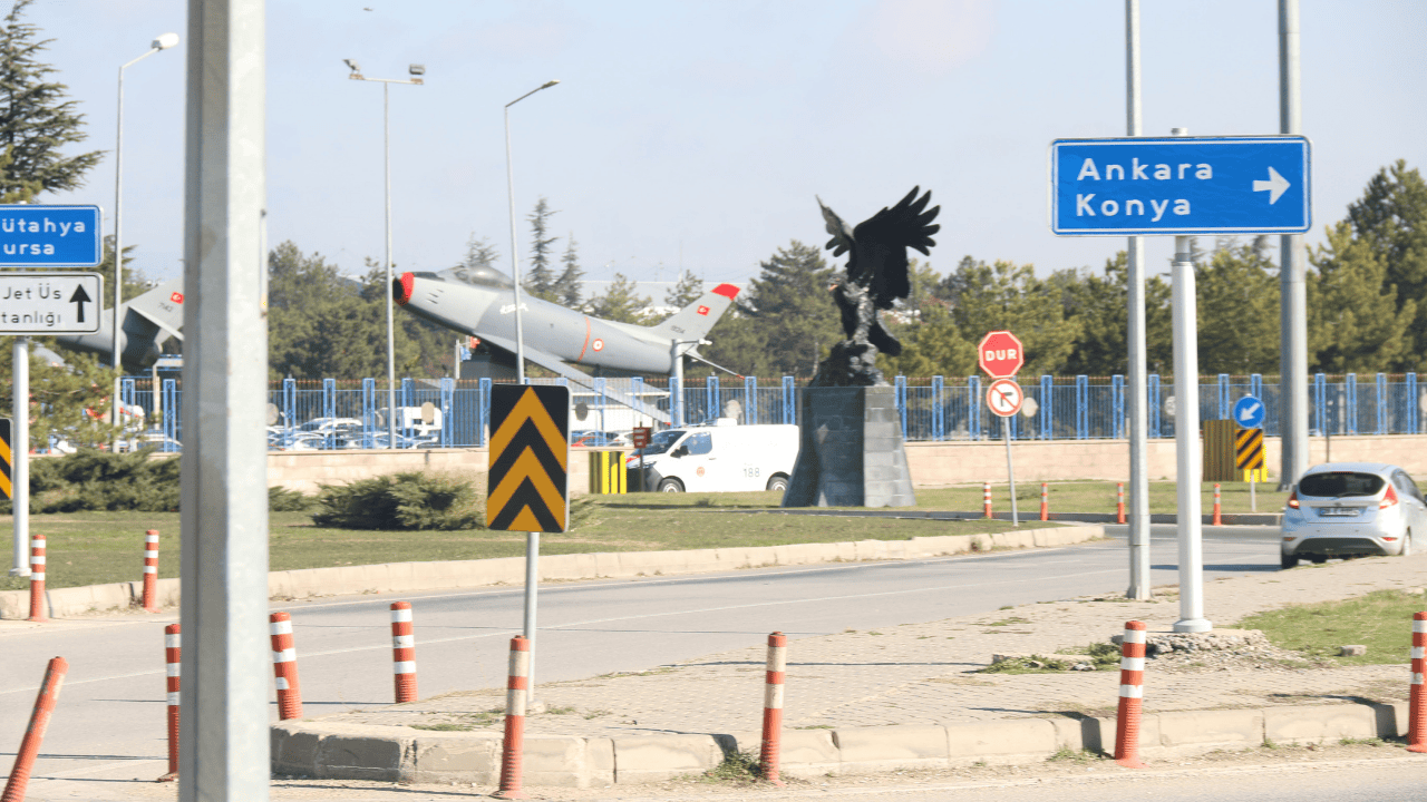 Şehit Üsteğmen Mercan ve Şehit Astsubay Ongan'ın Naaşları Karşılandı - Sayfa 6