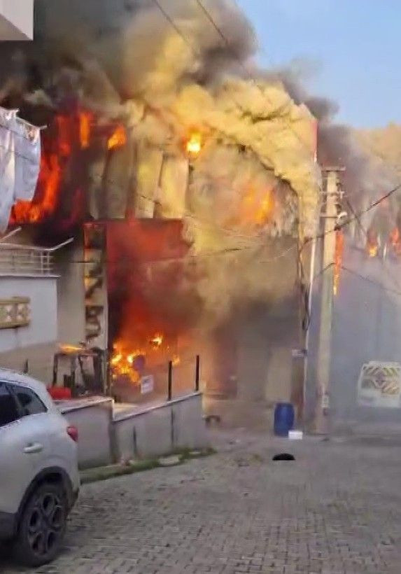 Kocaeli'ndeki Yangında Ağır Yaralanan Vardiya Amiri Hayatını Kaybetti - Sayfa 3