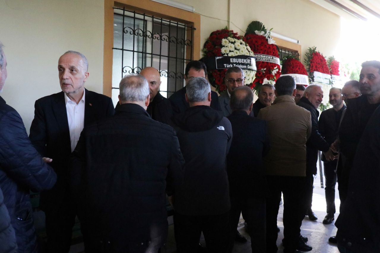 Ergün Atalay’ın Kayınvalidesi Son Yolculuğuna Uğurlandı - Sayfa 5