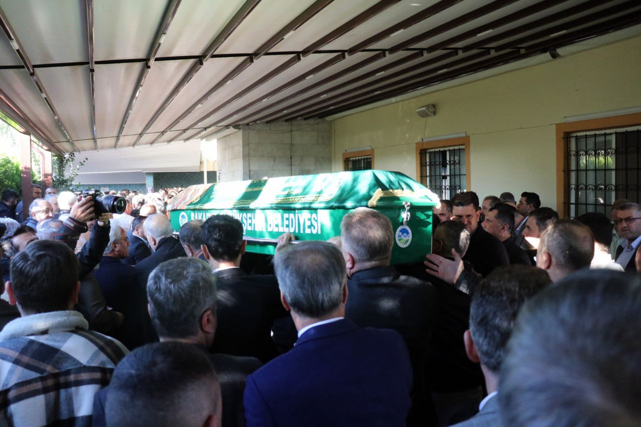 Ergün Atalay’ın Kayınvalidesi Son Yolculuğuna Uğurlandı - Sayfa 9