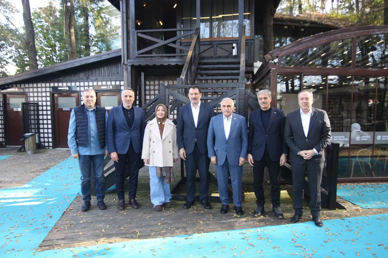 AK Parti Sakarya’da Yatırımlar ve Yeni Projeler İçin Toplandı - Sayfa 2