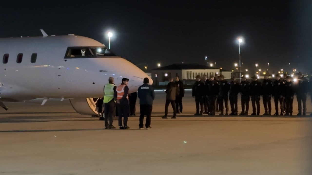 Şehit Pilot Hasan Bahar’ın Naaşı Türkiye’de - Sayfa 1