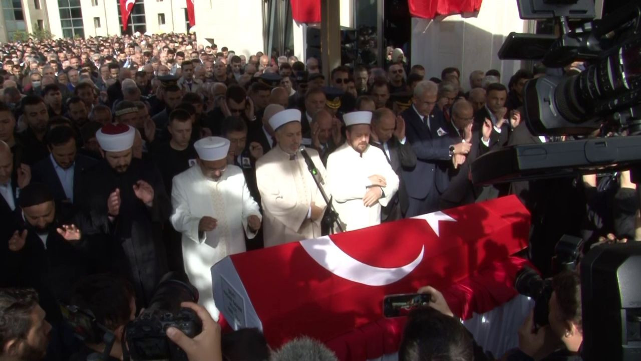 Şehit Pilot Hasan Bahar Son Yolculuğuna Uğurlandı - Sayfa 4