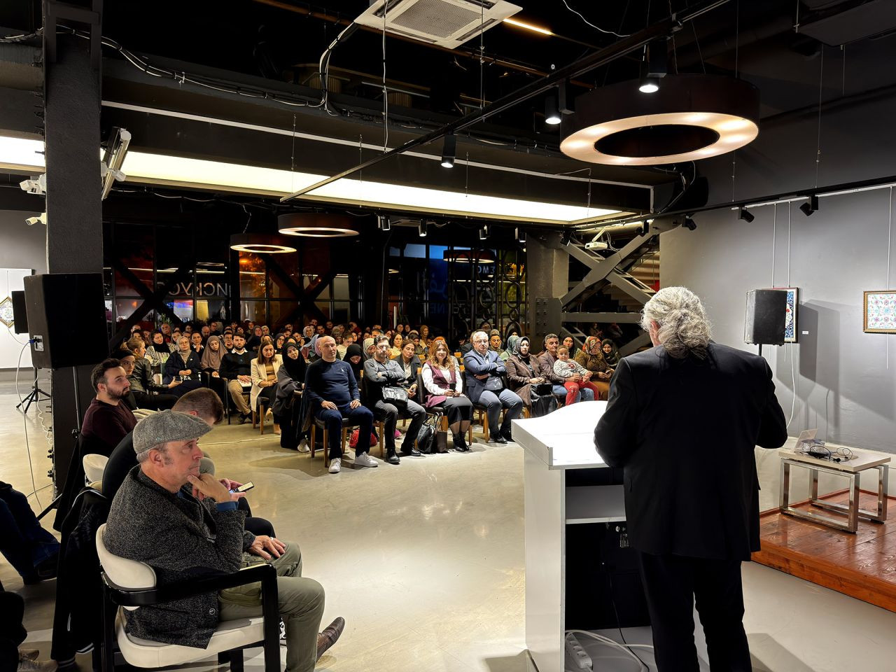 “Her yazar kendi sesini bulmalı ve sabırla yazmayı sürdürmelidir” - Sayfa 2