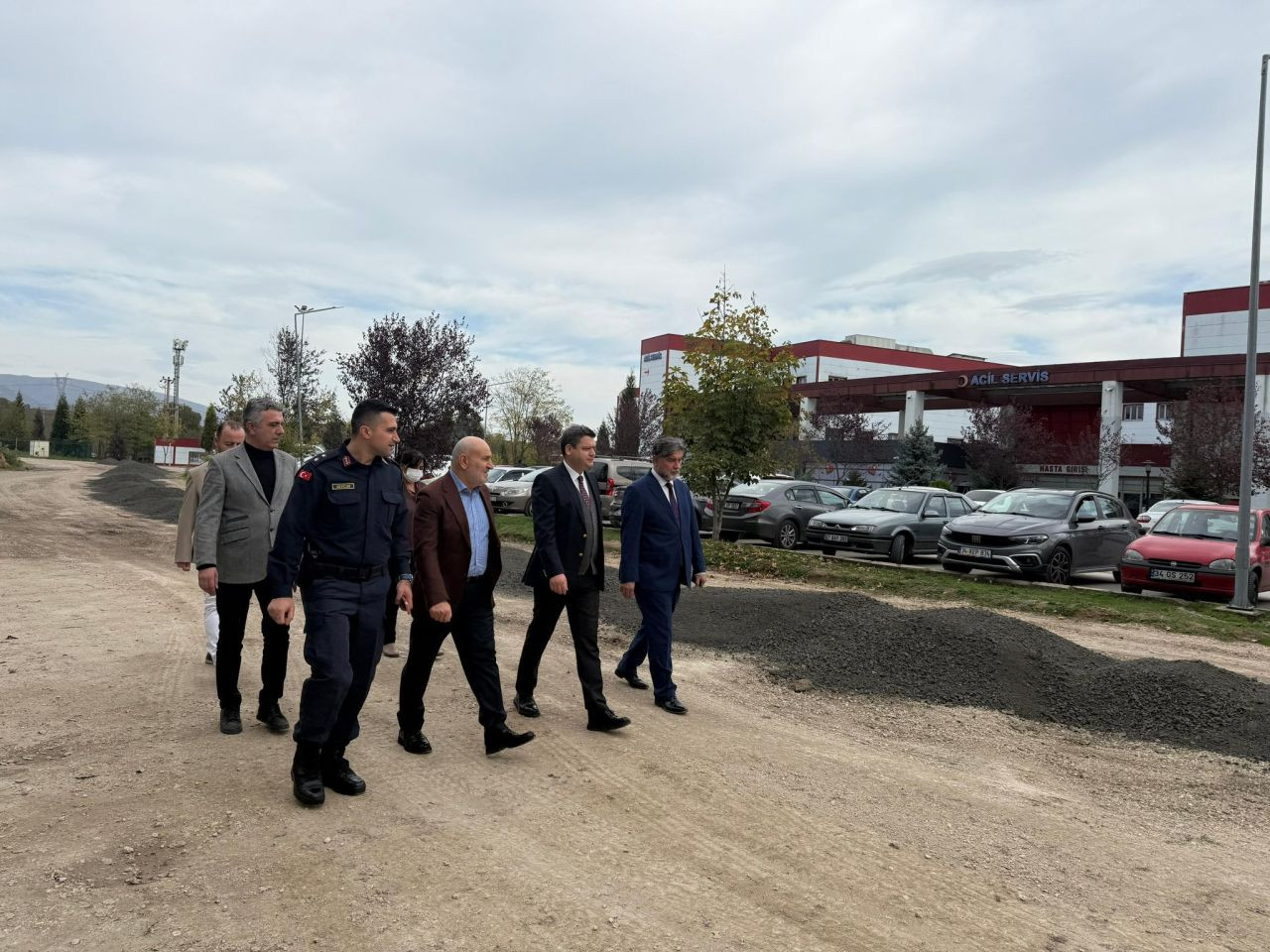 BAŞKAN PÜSKÜLLÜ: “HENDEK’İN HER ALANDA GELİŞİMİ İÇİN SAHADAYIZ” - Sayfa 4