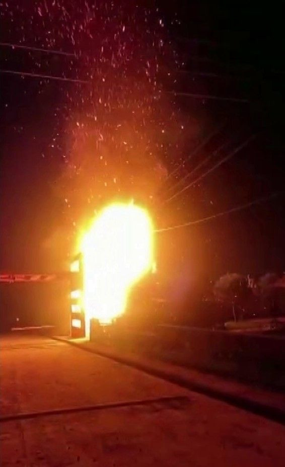 Kaynarca OSB Girişinde Trafo Patladı: Bölgeyi Alevler Sardı - Sayfa 3