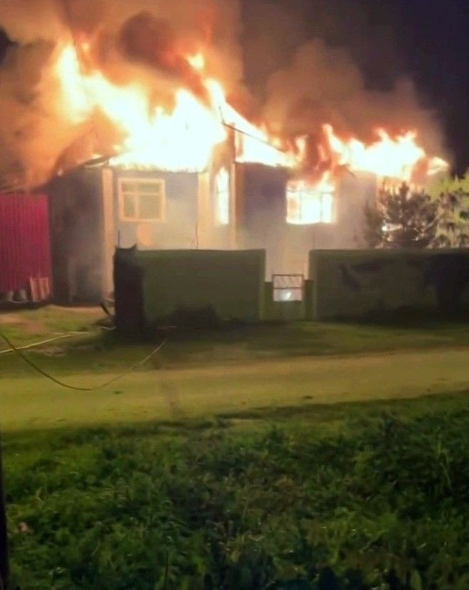 İki katlı Evin Üst Katı Alev Topuna Döndü - Sayfa 1