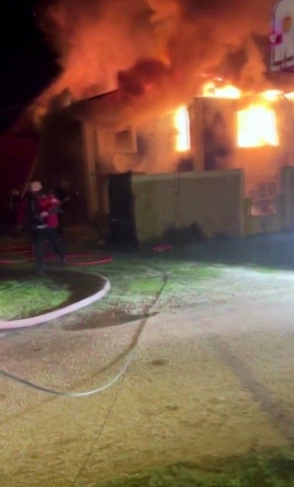 İki katlı Evin Üst Katı Alev Topuna Döndü - Sayfa 2