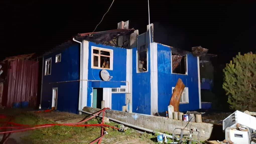 İki katlı Evin Üst Katı Alev Topuna Döndü - Sayfa 4