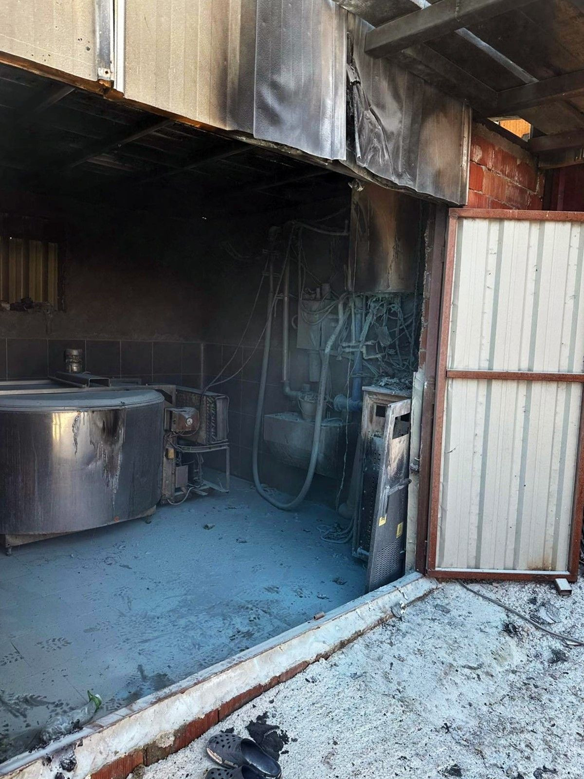 Kaynarca’da Ahır Yangını: 400 Bin TL Zarar - Sayfa 1