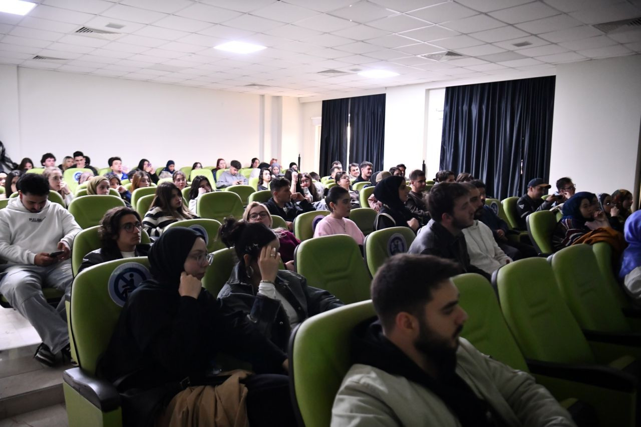 Sanal Dünyayı Beş Duyunla Keşfet: SAU’de Metaverse Deneyimi - Sayfa 1