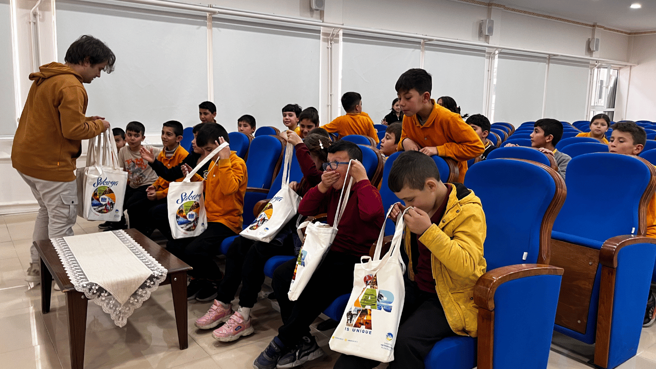 Taraklı’da “Çok Bilmiş İbiş” Gösterisi Büyük İlgi Gördü - Sayfa 4