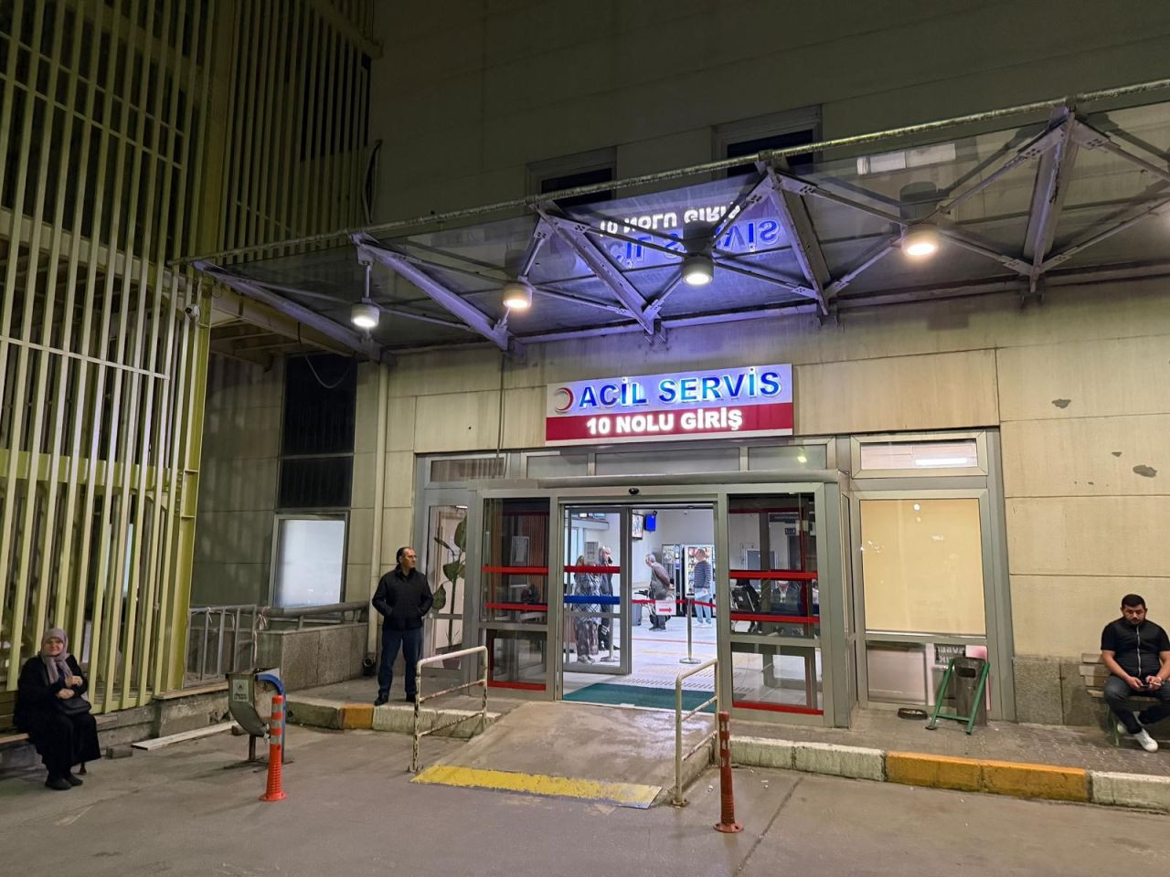 Sakarya Cezaevinde Yemek Alarmı: 171 Hükümlü Hastanede - Sayfa 1