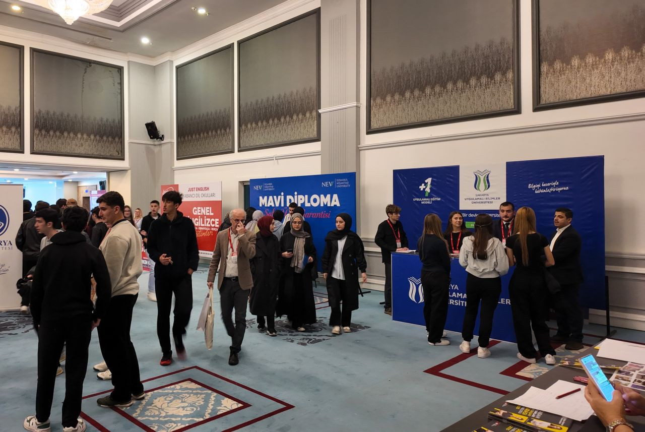 SUBÜ Aday Öğrencilerle Tanıtım Fuarında Buluştu - Sayfa 1