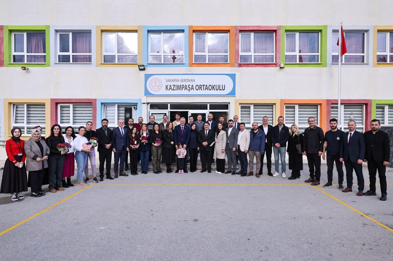 Erdoğan ve Çelik’ten Öğretmenler Günü’nde Anlamlı Ziyaret - Sayfa 1