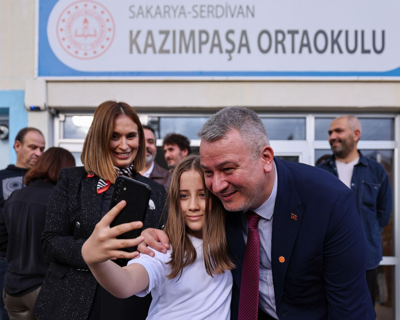 Erdoğan ve Çelik’ten Öğretmenler Günü’nde Anlamlı Ziyaret - Sayfa 11