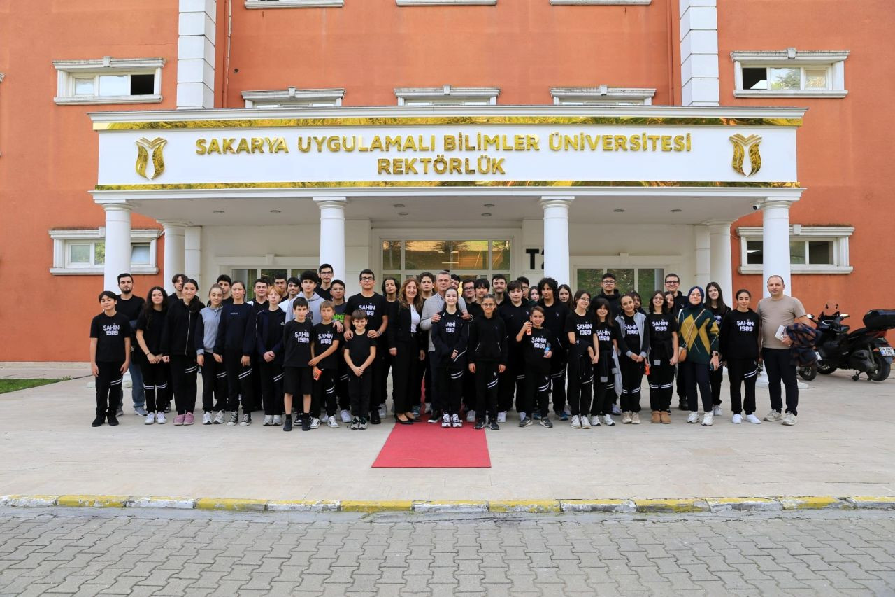 Şahin Okulları Öğrencileri SUBÜ’yü Ziyaret Etti - Sayfa 5