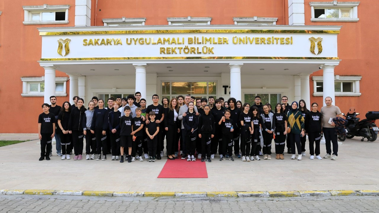 Şahin Okulları Öğrencileri SUBÜ’yü Ziyaret Etti