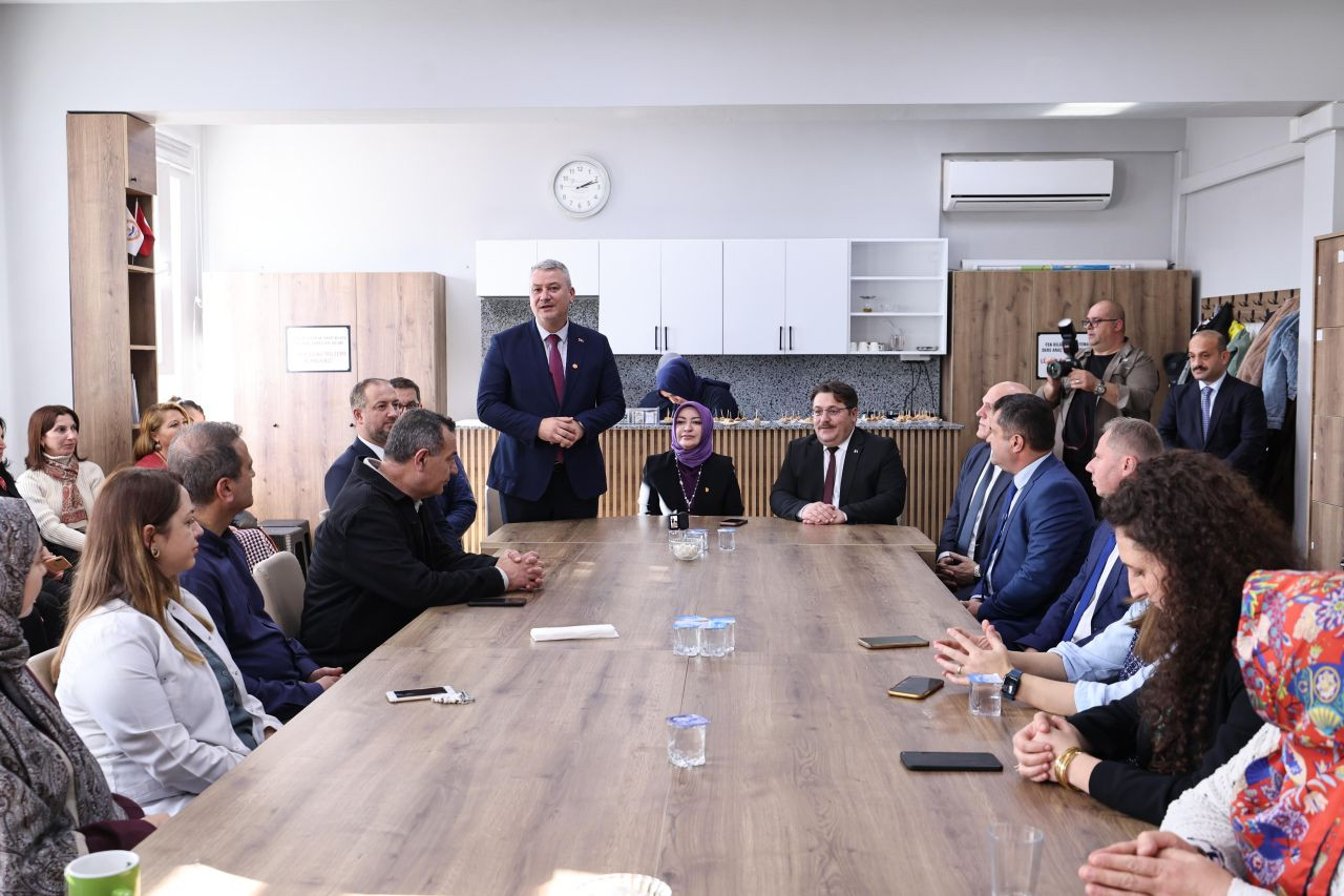 Erdoğan ve Çelik’ten Öğretmenler Günü’nde Anlamlı Ziyaret - Sayfa 8