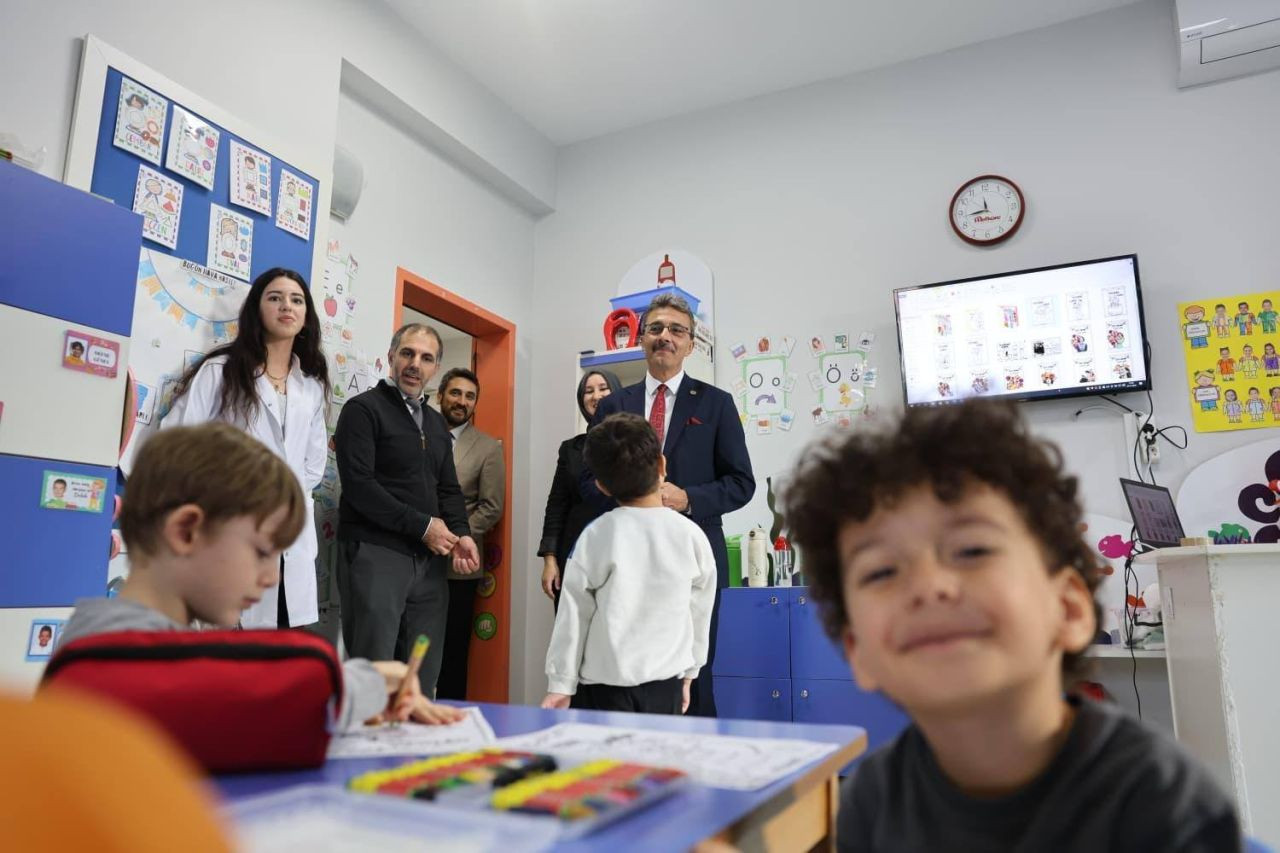 BAŞKAN ŞENOL DİNÇ ÖĞRETMENLER GÜNÜNÜ KUTLADI - Sayfa 2