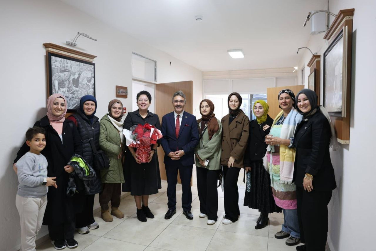 BAŞKAN ŞENOL DİNÇ ÖĞRETMENLER GÜNÜNÜ KUTLADI - Sayfa 5