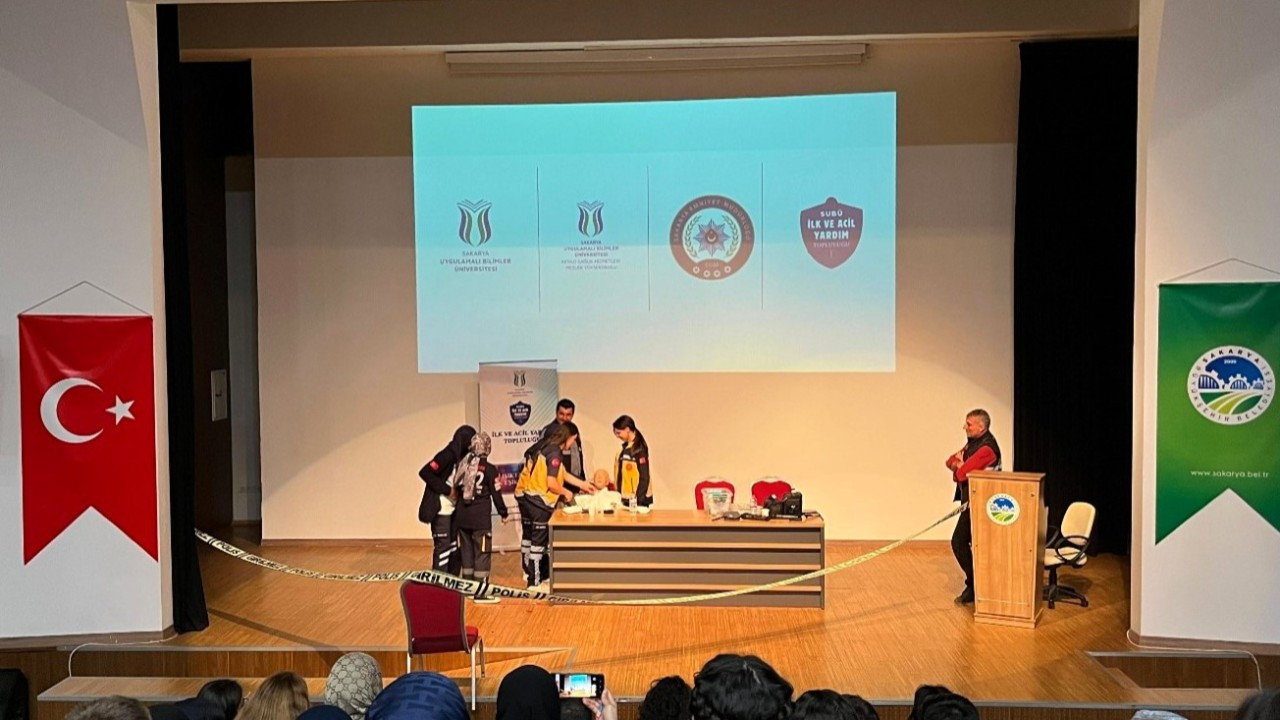 Paramedik Öğrencilerine Adli Vaka Uygulama Eğitimi
