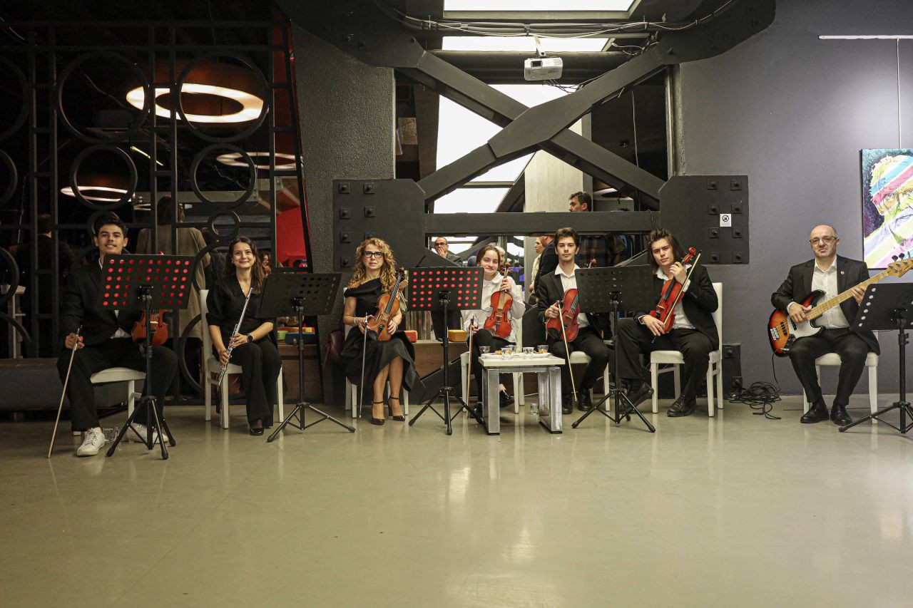 Öğretmenler Günü’ne Özel Resim Sergisi OSM’de Kapılarını Açtı - Sayfa 8