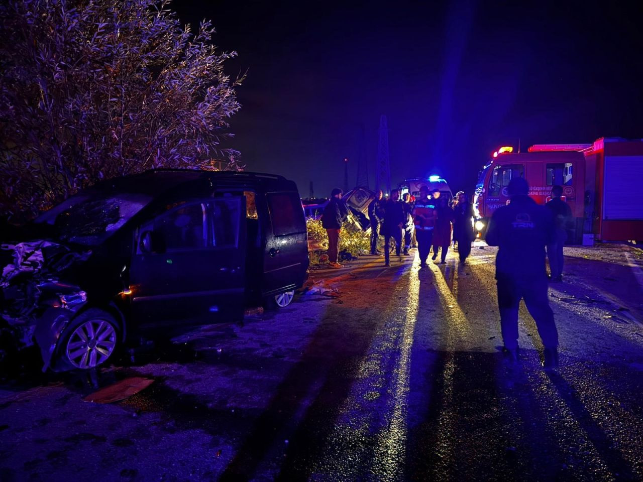 D-140 Karayolunda Feci Kaza: 1 Ölü, 2 Yaralı - Sayfa 4