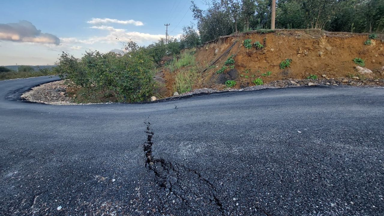 Hendek’te Taş Ocağı Mahallede Heyelana Neden Oluyor - Sayfa 6