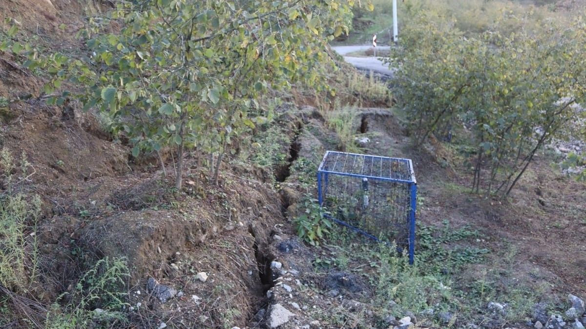 Hendek’te Taş Ocağı Mahallede Heyelana Neden Oluyor - Sayfa 1