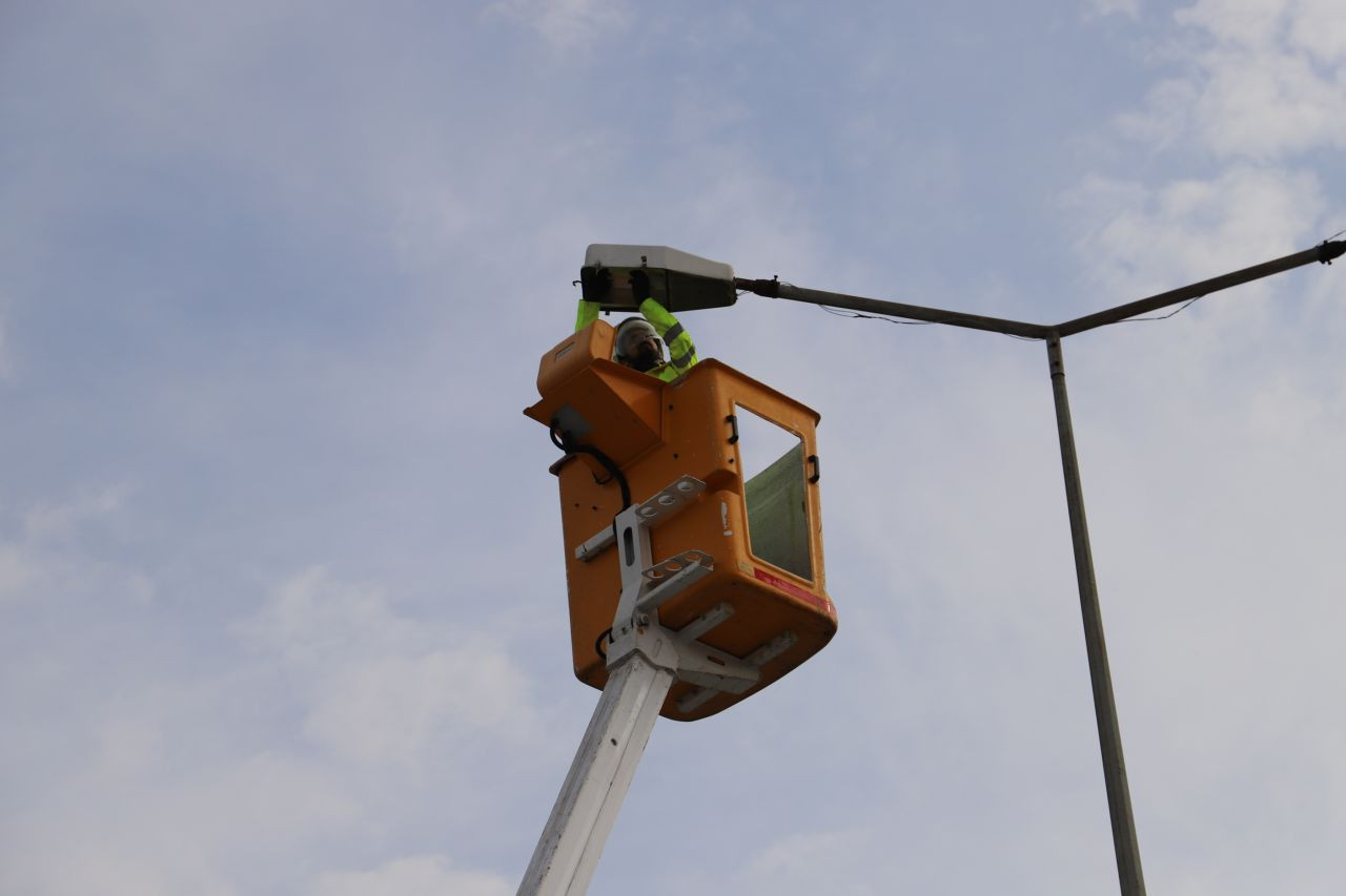 SEDAŞ, Yol ve Çevre Güvenliğini Artıran Aydınlatma Çalışmalarını Sürdürüyor - Sayfa 4