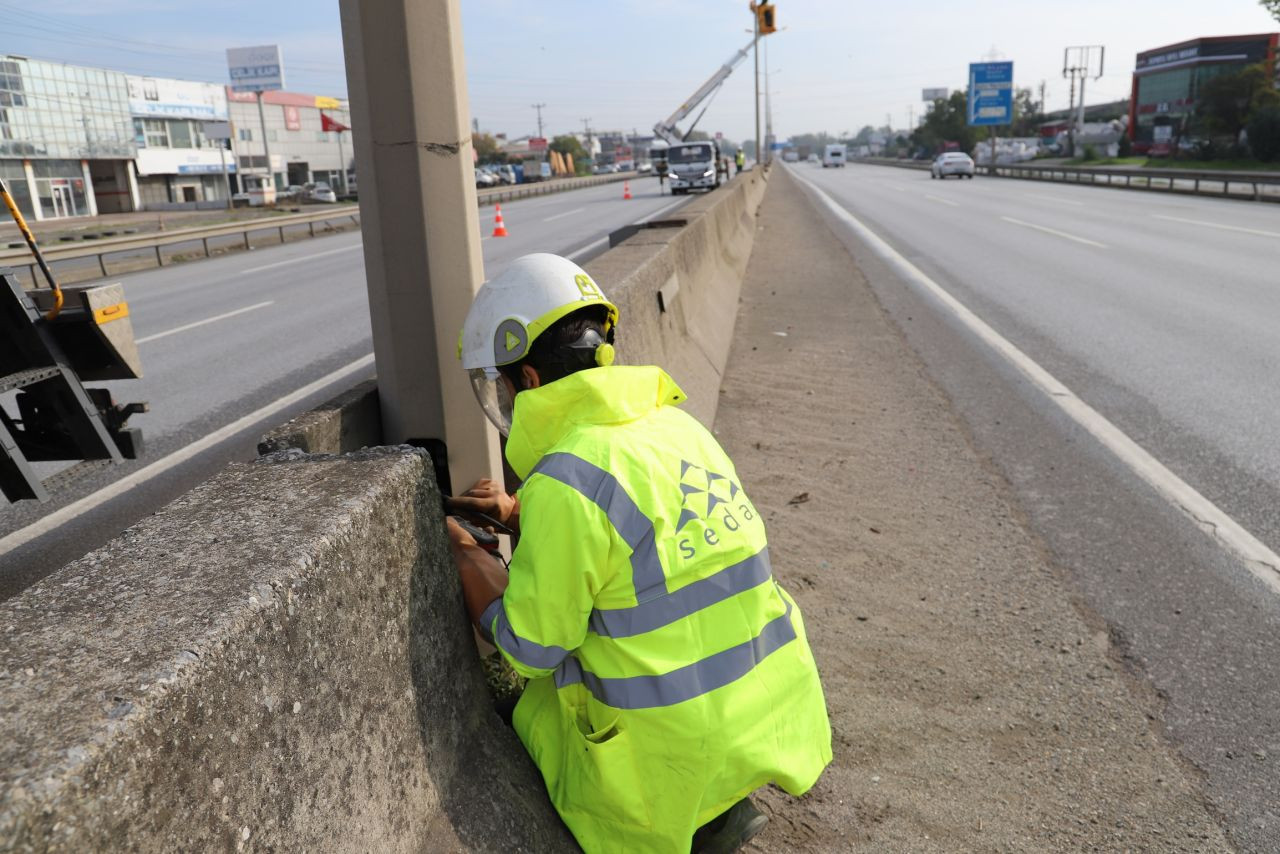 SEDAŞ, Yol ve Çevre Güvenliğini Artıran Aydınlatma Çalışmalarını Sürdürüyor - Sayfa 6