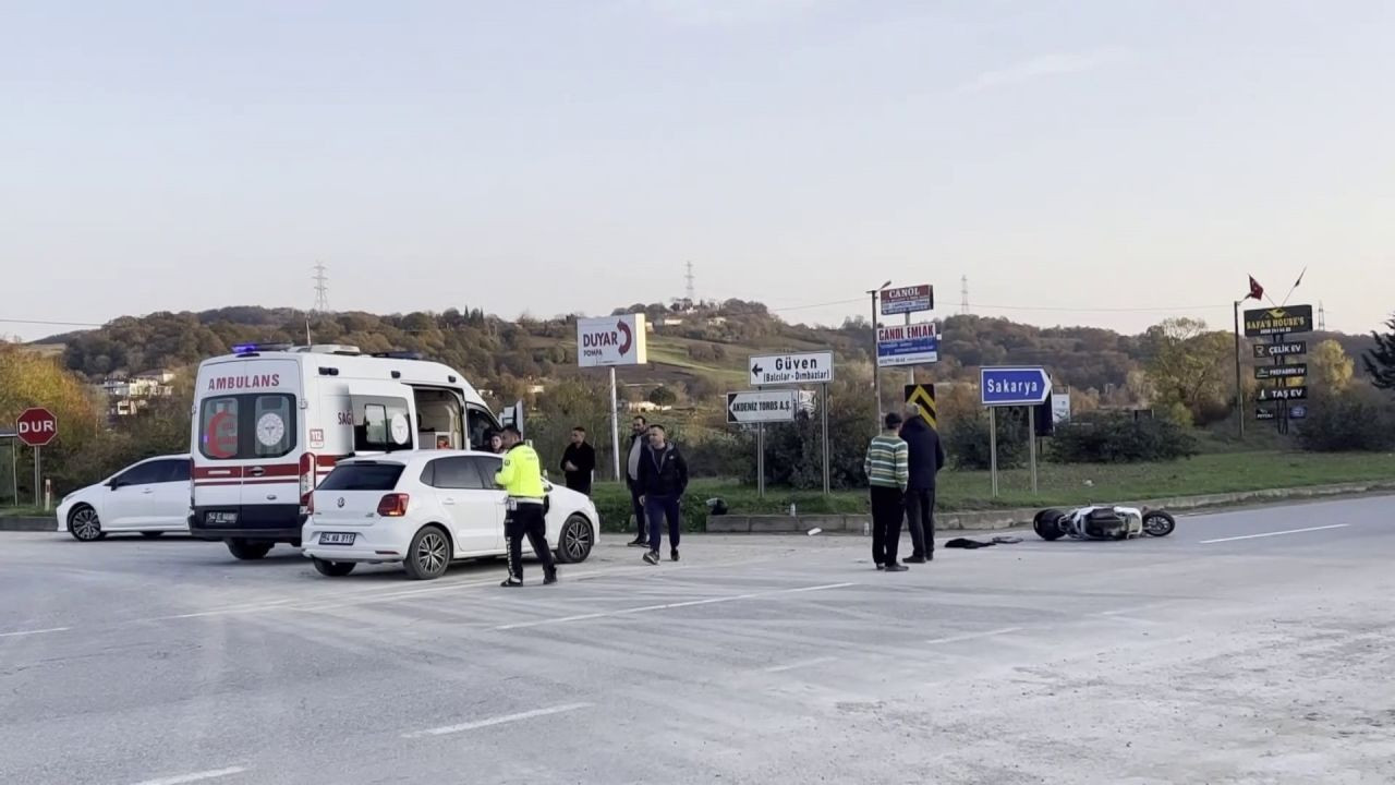 Kaynarca’da Otomobil ile Motosiklet Çarpıştı: 2 Yaralı - Sayfa 1