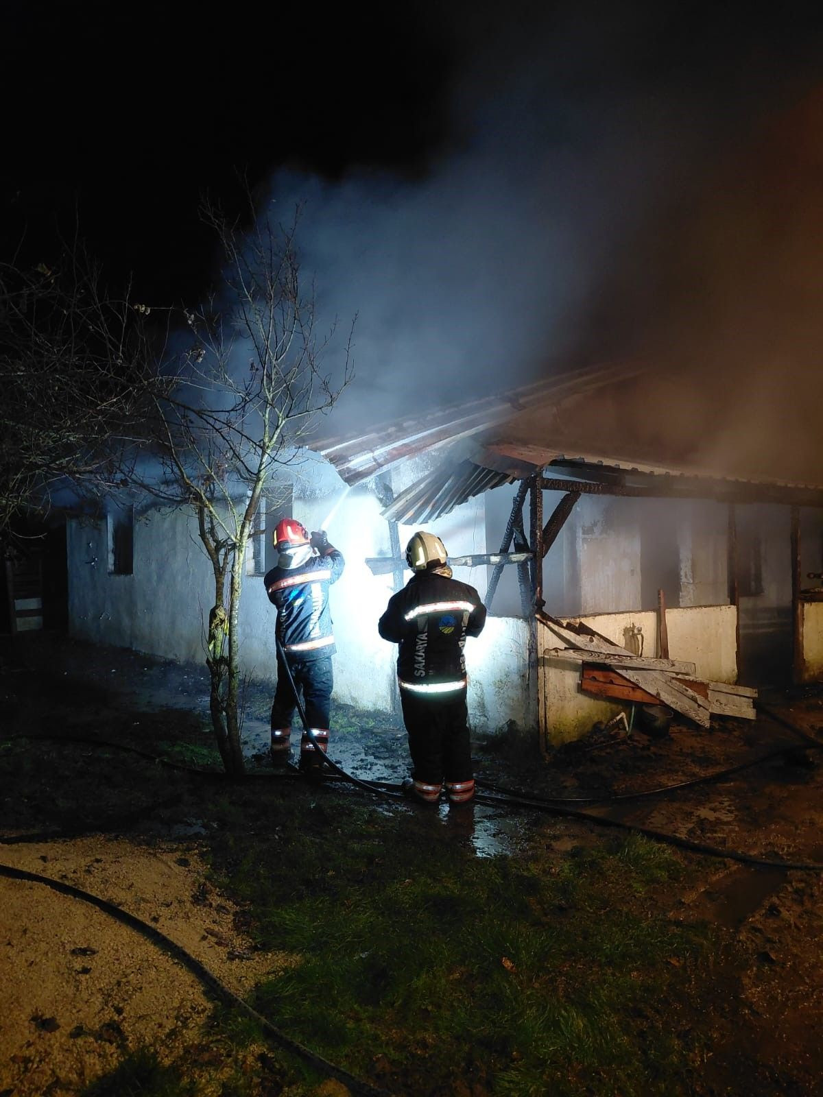 Kaynarca’da Tek Katlı Evde Çıkan Yangın Söndürüldü - Sayfa 3
