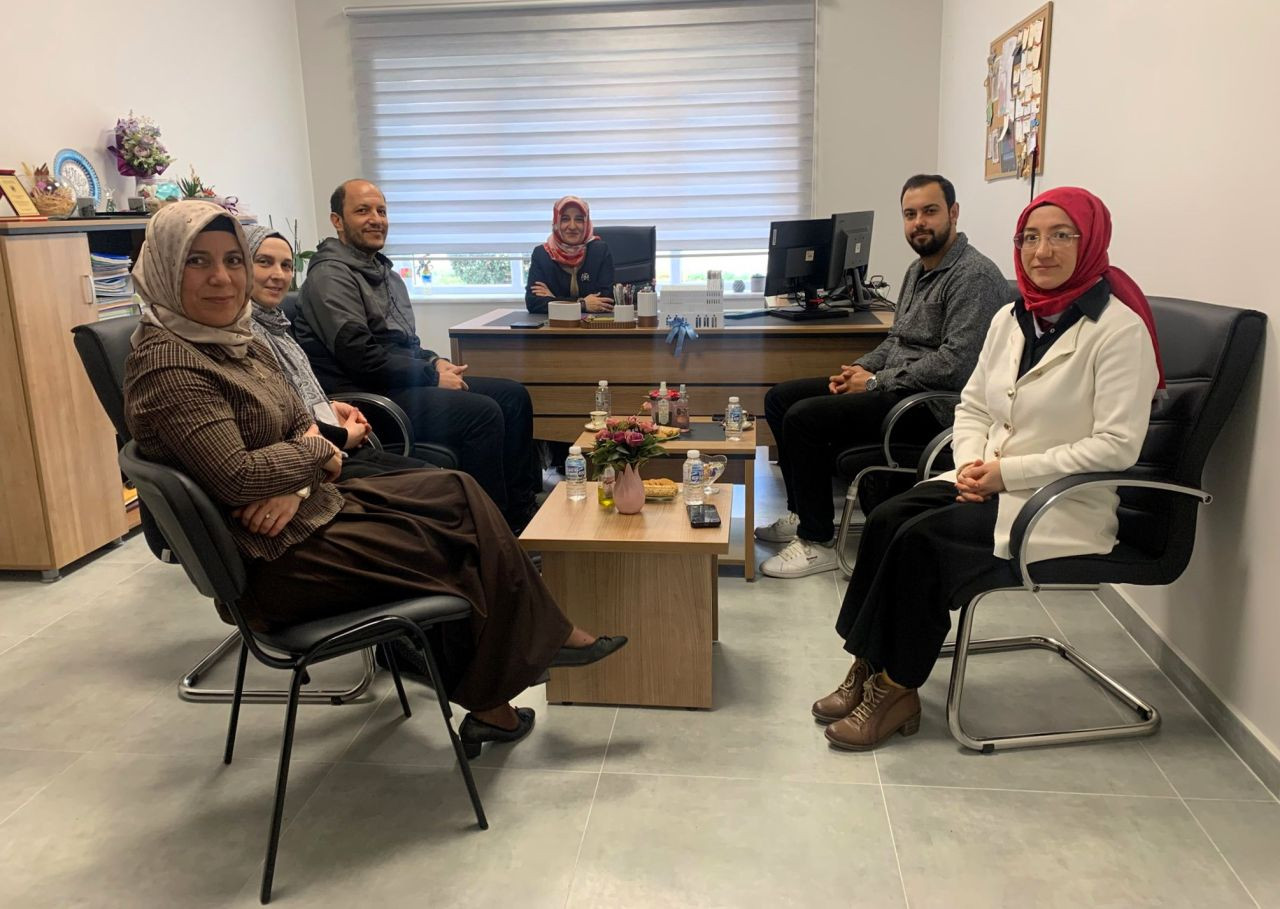 ‘Geleceğin Ailelerini Yetiştirmek’ için seri seminerler - Sayfa 4