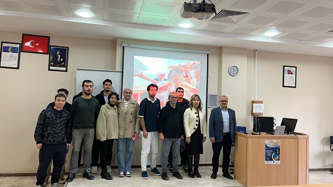 Sakarya Üniversitesi'nde, Tarih Konferansları'nın 73'üncüsü Düzenlendi