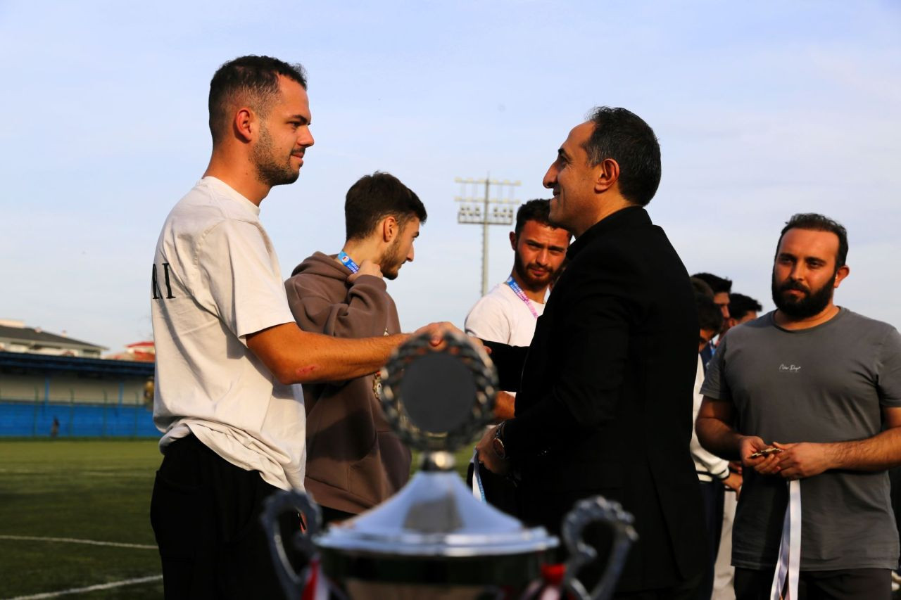 ÜNİLİG Futbol Bölge Şampiyonası Tamamlandı - Sayfa 1