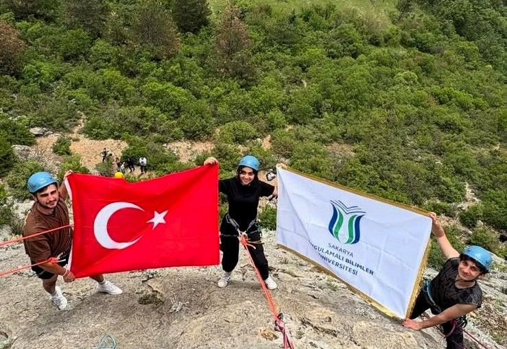 SUBÜ’nün 8 Öğrenci Topluluğuna ÜNİDES Desteği - Sayfa 1