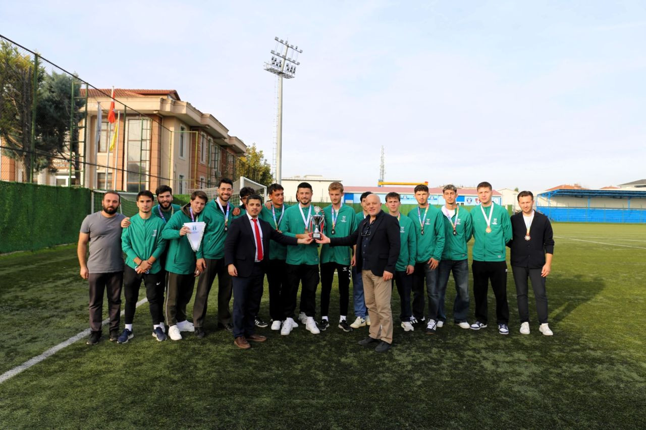 ÜNİLİG Futbol Bölge Şampiyonası Tamamlandı - Sayfa 4