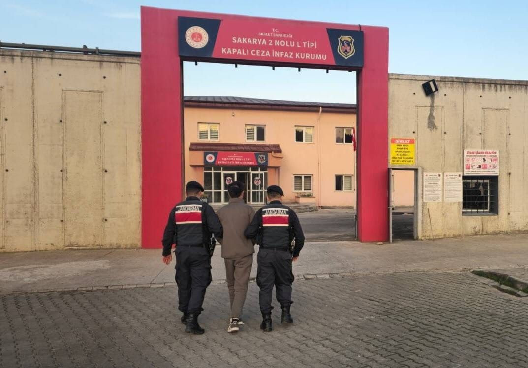 Evin İçinden Uyuşturucu Serası Çıktı - Sayfa 5