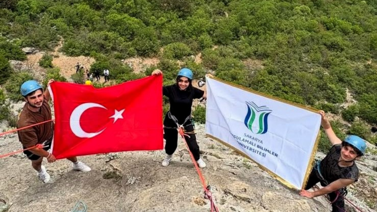 SUBÜ’nün 8 Öğrenci Topluluğuna ÜNİDES Desteği