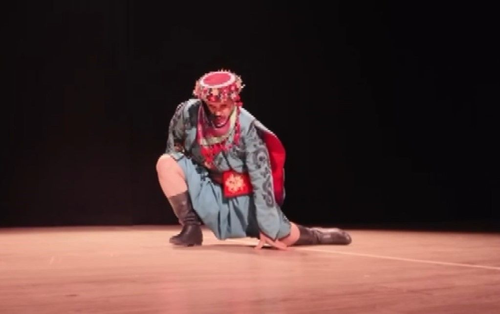 Halk Oyunu Gösterisinde Talihsiz Sakatlık - Sayfa 1