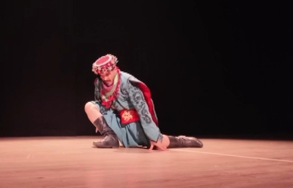 Halk Oyunu Gösterisinde Talihsiz Sakatlık - Sayfa 2