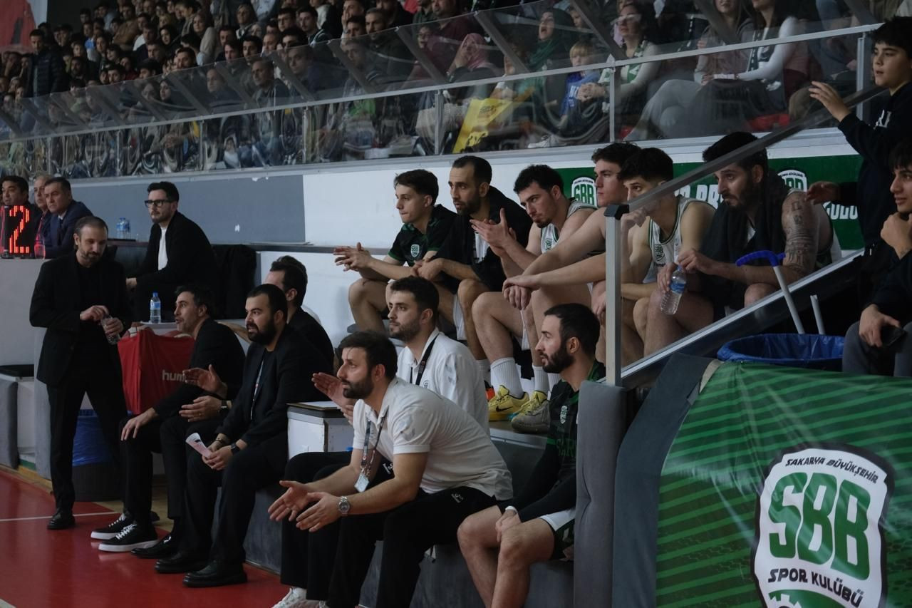 Büyükşehir Taraftarı Önünde Farkını Gösterdi: 7’de 7 - Sayfa 1