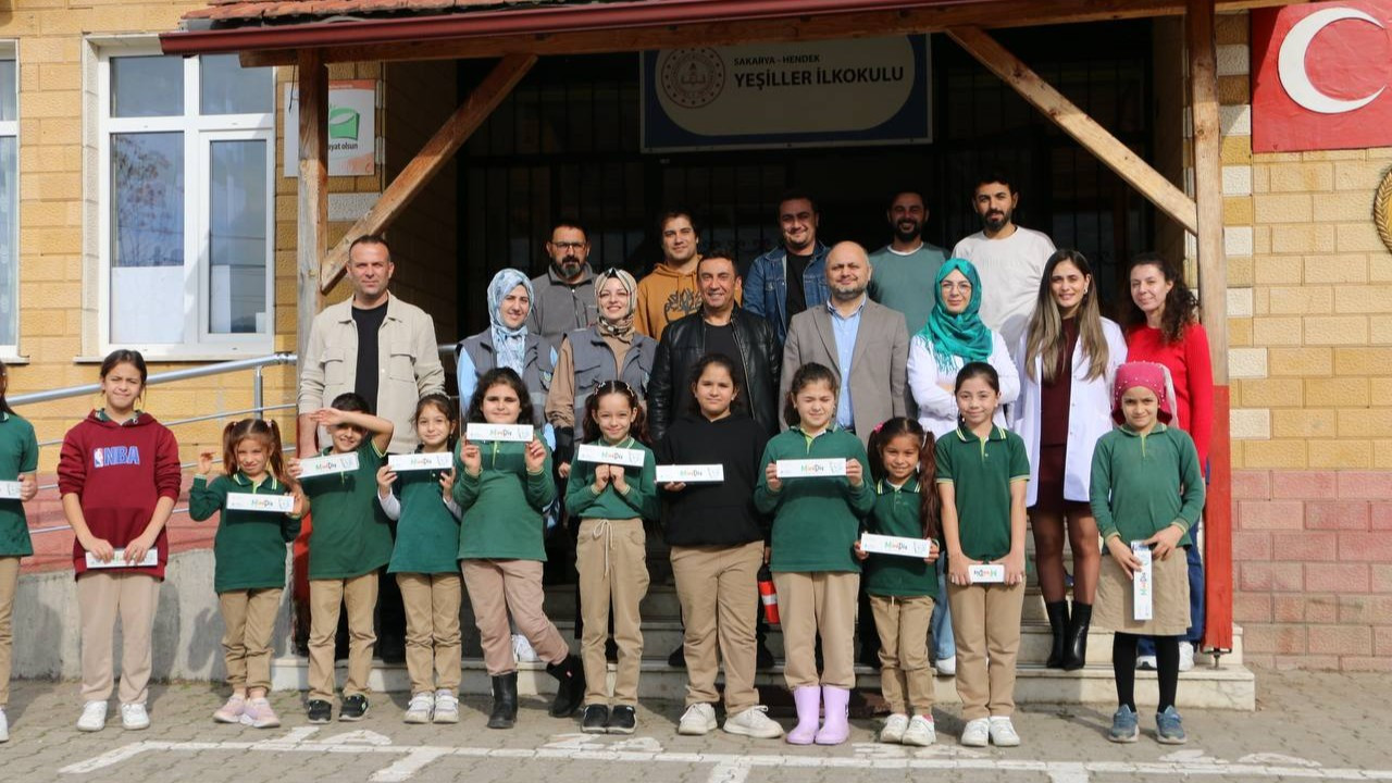 Bir Hikâye Bin Neşe, Hendek’te Çocuklarla Buluştu