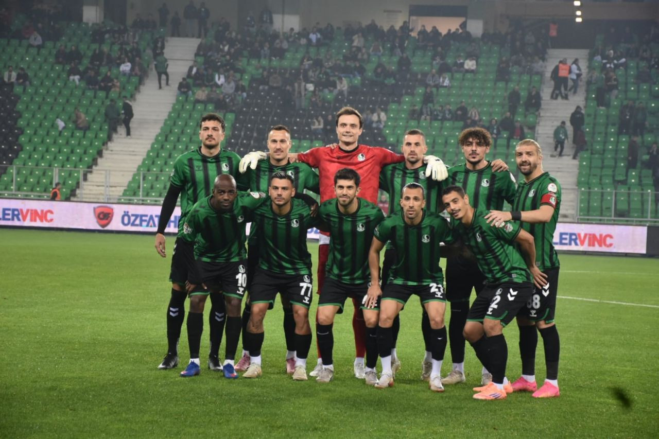 Sakaryaspor, Ümraniyespor ile 1-1 Berabere Kaldı - Sayfa 1