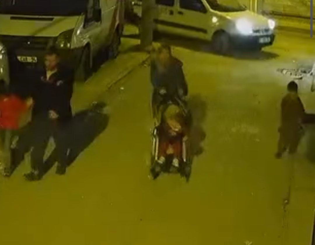 Adana’da Çocuğa Şiddet Anbean Kamerada - Sayfa 2