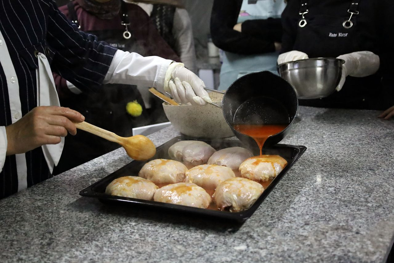 Büyükşehir’den Arifiye’ye Profesyonel Mutfak Atölyesi - Sayfa 12