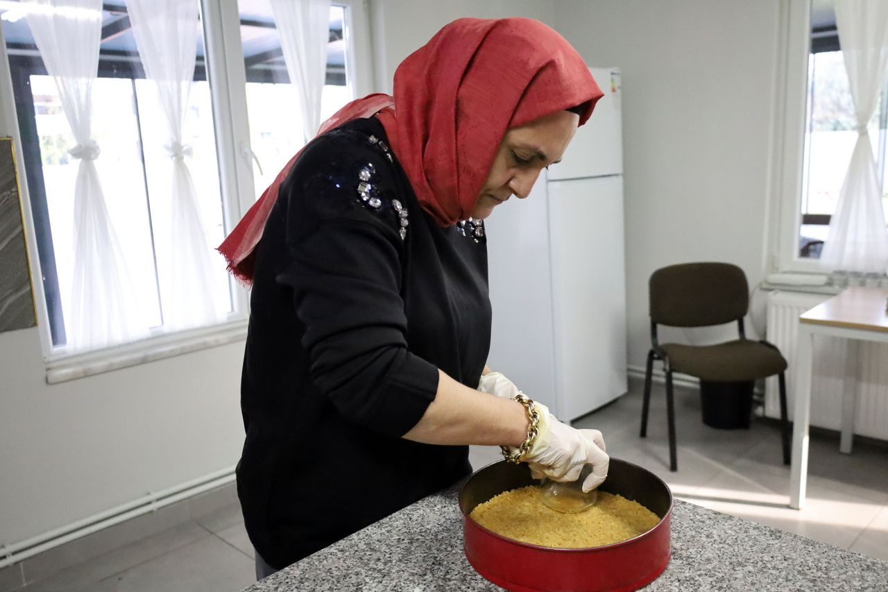 Büyükşehir’den Arifiye’ye Profesyonel Mutfak Atölyesi - Sayfa 8