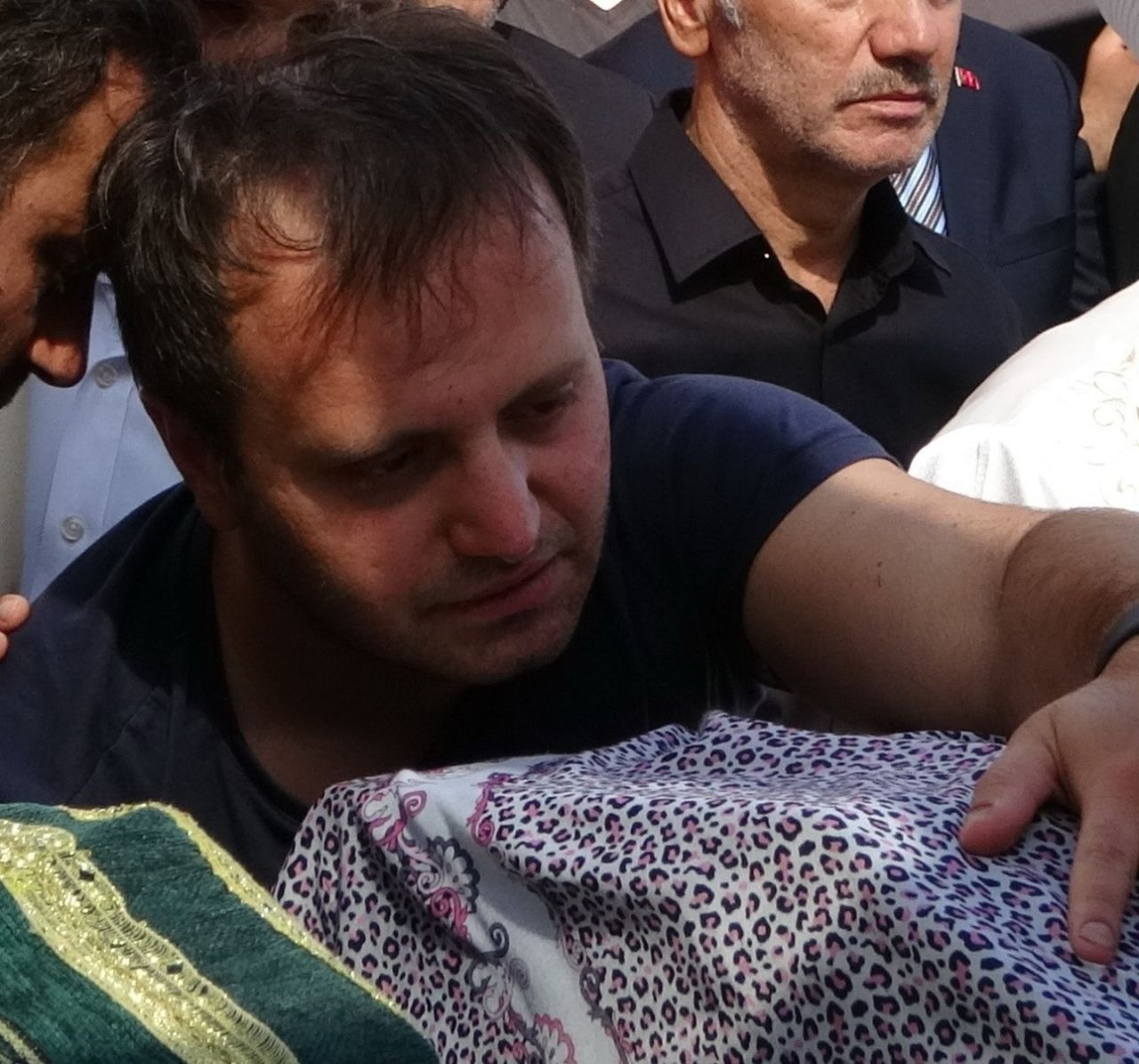 Eşini ve Çocuğunu Öldüren Doktor, Cezaevinde İntihar Etti - Sayfa 2